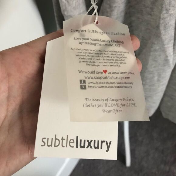 NWT Subtle Luxury Fog Colored Sweater - Picture 5 of 7